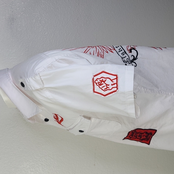 Shirt Size Large White Black Red Embroidery Short Sleeve Unique Skater Surfer - Picture 4 of 8